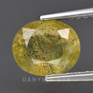 Greenish Yellow  Oval Sapphire (Unheated)