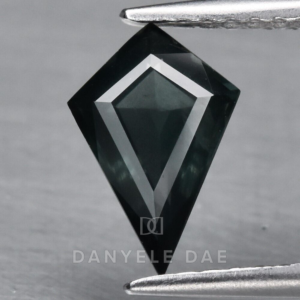 Green  Kite Sapphire