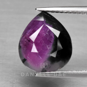 Deep Purple-Pinkish Purple  Pear Sapphire